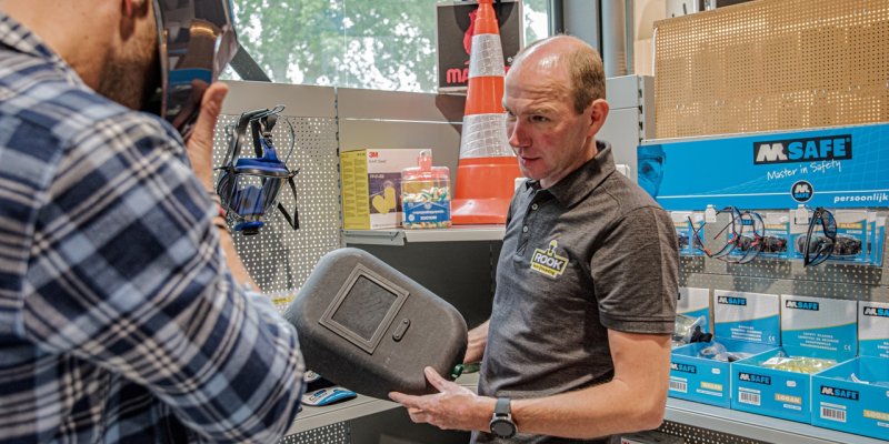 Veiligheidskleding - Producten - Rook Bedrijfskleding